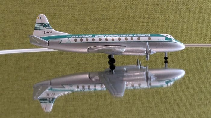 Diecast Aircraft Model, Aer Lingus - Vickers Viscount V-808 airplane, by HERPA, NEW