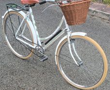 Vintage 1961 Irish-Made Raleigh Lady's High Nelly Bicycle