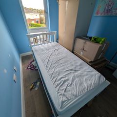 Single bed frame