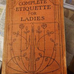 Complete Etiquete For Ladies.  Ward Lock & Company. Vintage Paperback In Fair Condition. See Photos.