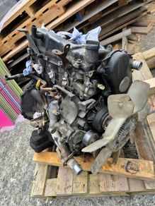 Toyota landcruiser engine