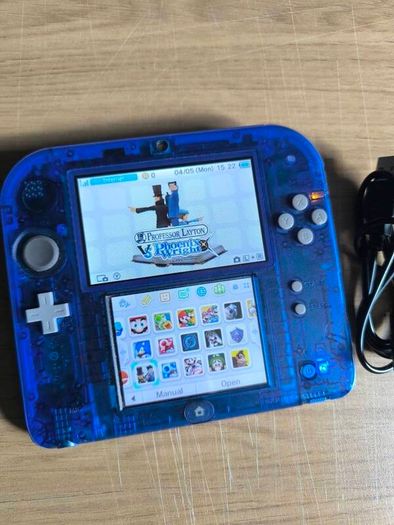 Nintendo 2DS with 20 games