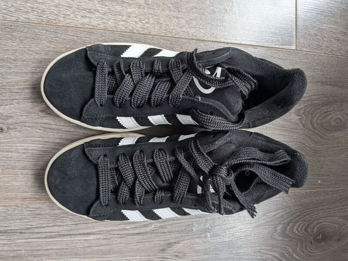 Adidas Black Campus Size 4