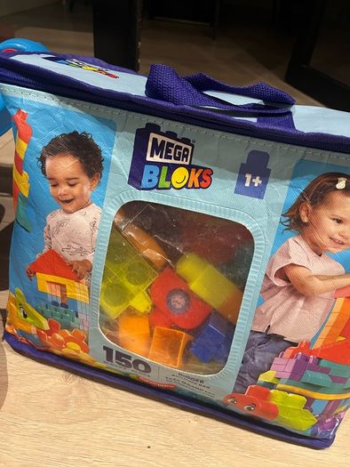 MEGA Bloks Building Blocks Build 'N Learn Table Blue and Red