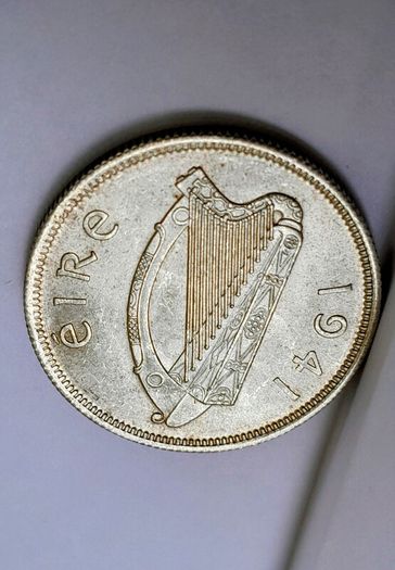 1941 Ireland 2 Shilling silver coin High Grade