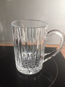Price drop Royal Doulton glass ( 1 pint)