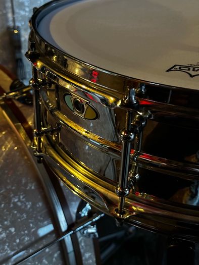 Ludwig Supralite 15"x5"