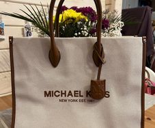 michael kors tote