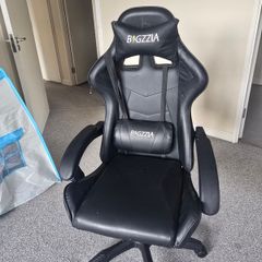 Gaming chair