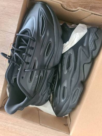 Adidas ozweego celox
