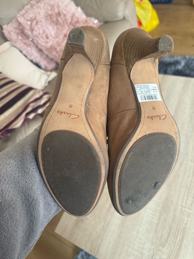 Clarks soft wear beige high heels  genuine leather size UK8 EU42 Postage included