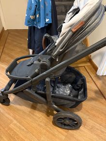 Uppababy Cruz Travel Bundle with Car seat and base