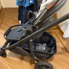 Uppababy Cruz Travel Bundle with Car seat and base
