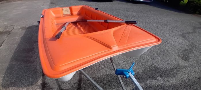 BIC 252 dinghy with small launching dolly