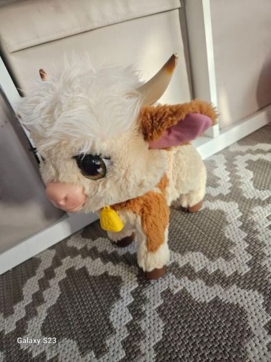 FurReal Plush Toy Interactive Pet Maggie the Feed & Follow Cow