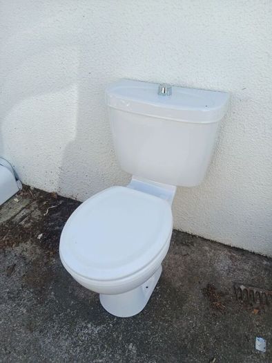 shed clearance bathroom items