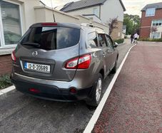 Nissan Qashqai + 2, seven seater, silver grey
