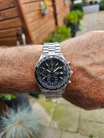 Watch Seiko Chronograph Pilot. Black.