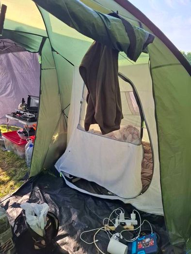 2 bedroom tent.