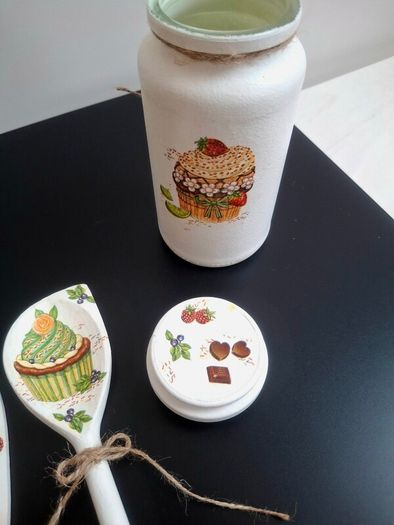 Set Of 3 Decorative Kitchen Utensils in the Jar
