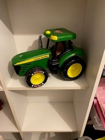 Toy Tractors, Combine Harvester, Cattle truck (Group)