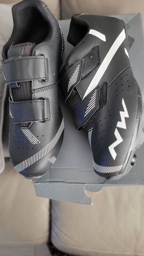 bike shoes