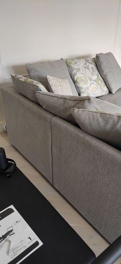 Pillow corner sofa