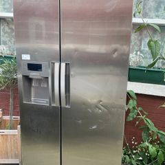 Samsung American fridge freezer