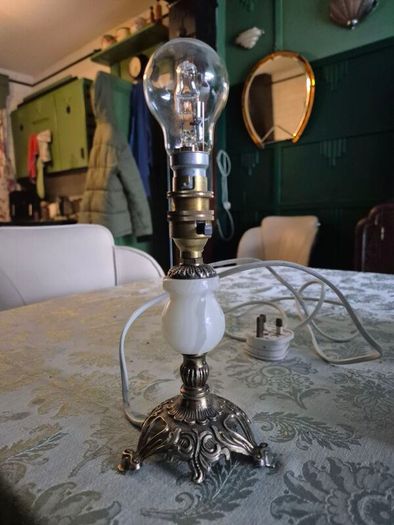 Vintage Mid Century marble.onyx brass gold metal ormate lamp base