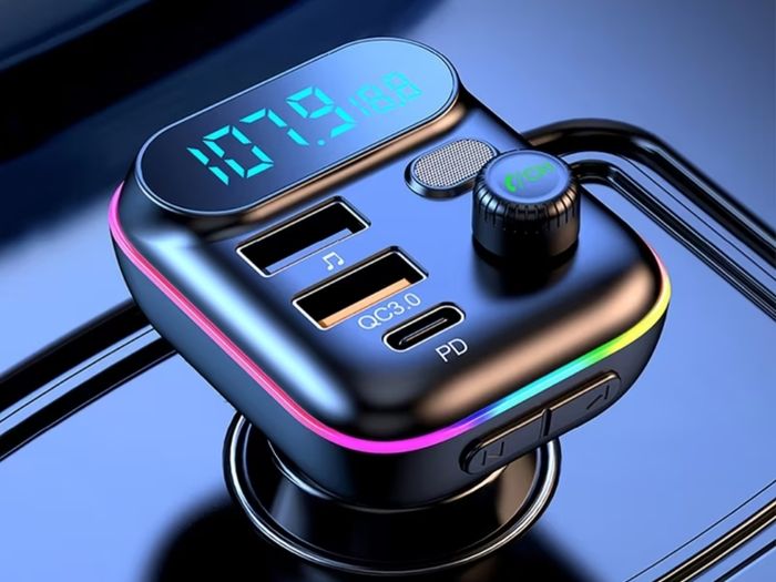 Bluetooth FM transmitter