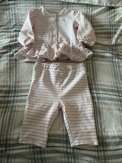 Girls two piece suit 9/12 mths