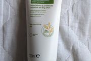 Aveena daily moisturising body lotion