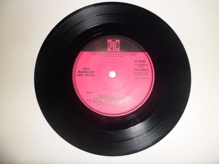 Johnny Mcevoy The Rambler Muirsheen Durkin 1966 E.p. Irish Pressing 45 Rpm Picture Sleeve