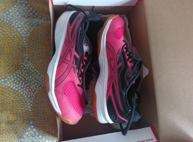 Ladies Asics runners