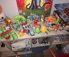 Plants vs zombies toys bundle