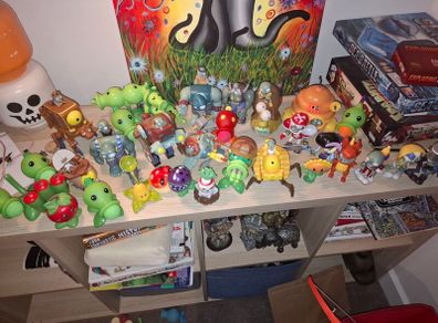 Plants vs zombies toys bundle