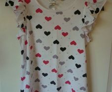 Girls Fab White M&s T-shirt Age Age 10-12 Years Heart Logo. Super Condition