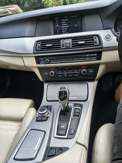 BMW 5-Series 2011