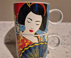 Geisha stackable cup