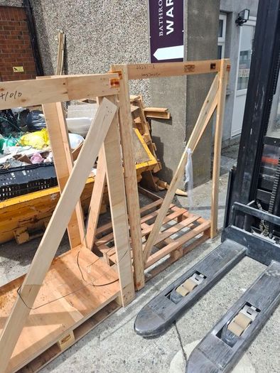 sturdy shipping crates