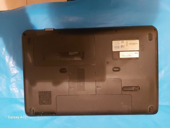Compaq Presario CQ60-218EA 15.6 Laptop, AMD Semprom SI-42 2.1GHz, Windows Vista, 2GB Ram, 500GB HDD in Excellent condition, a True Blast from the Past