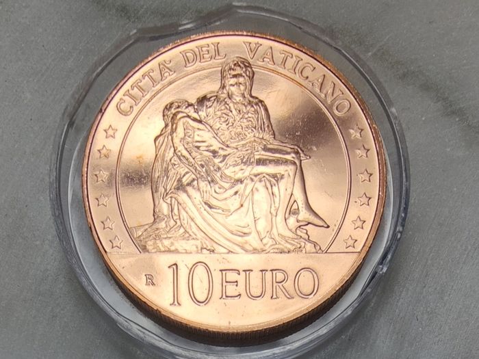 Vatican 10 Euro Copper Uncirculated Coin 2020 - Michelangelo's Pieta - Art and Faith