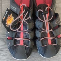 Sandals (Regatta) brand new still tags on