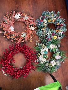 4 Artificial Door Wreaths