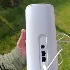 5G modem with simcard