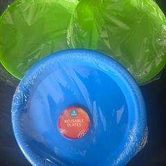 plastic plates