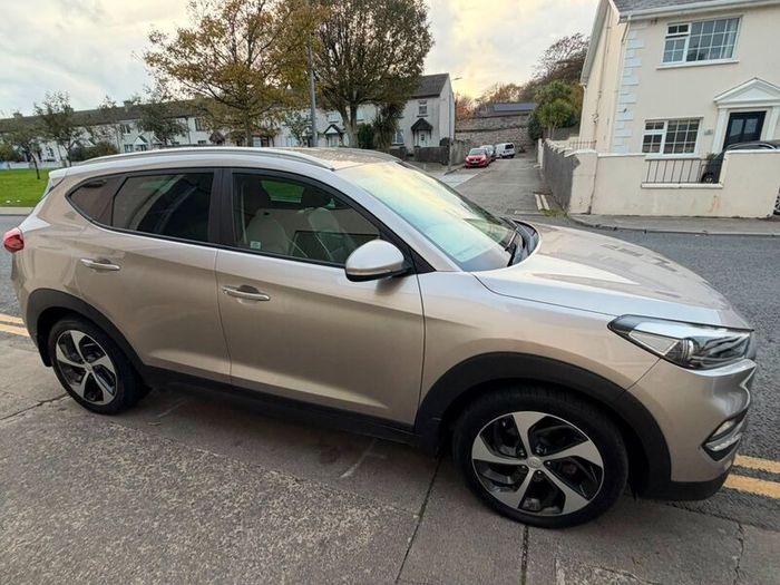 Hyundai touson automatic 4wd