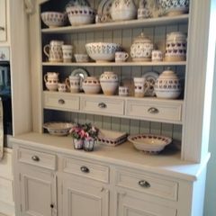Solid kitchen dresser delivery arranged