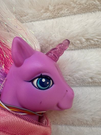 My Little Pony Lily Lightly Unicorn Light Up With Dress Damaged Dirty Lash approx. 12 cm. Used Please see photos