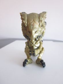 Wowwee Fingerlings Limited Edition Untamed Gold Rush Dragon - Lights & Sounds